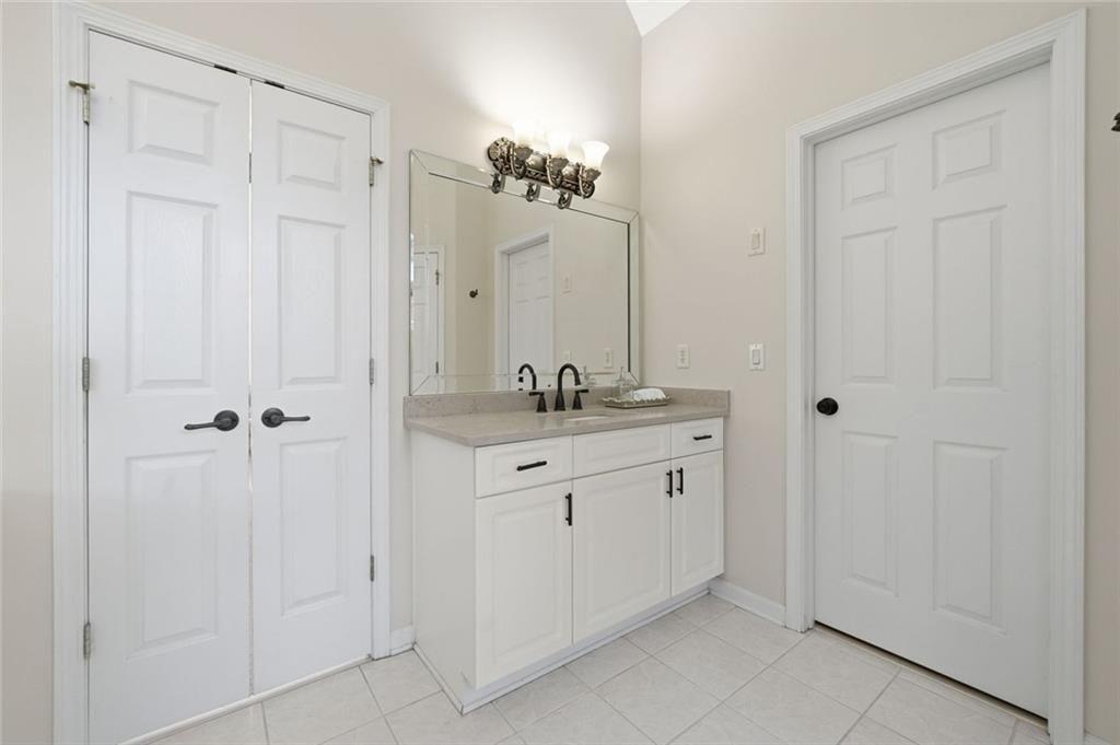 585 St Regis Lane Property Photo 33