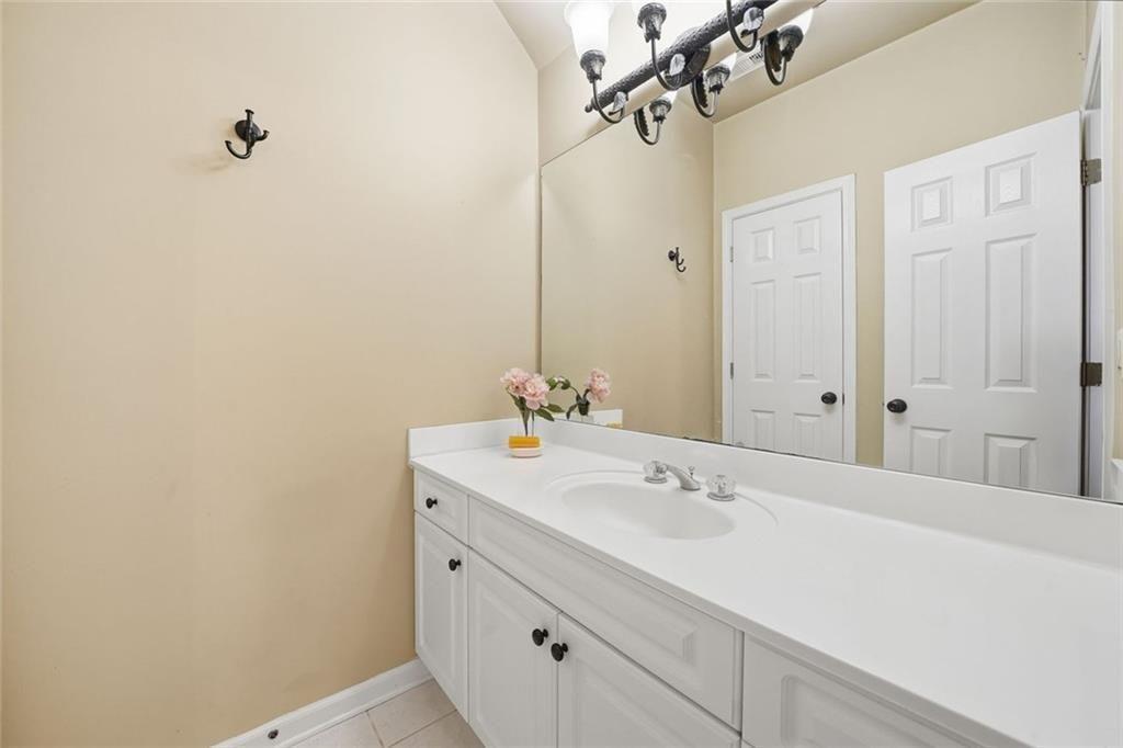 585 St Regis Lane Property Photo 38