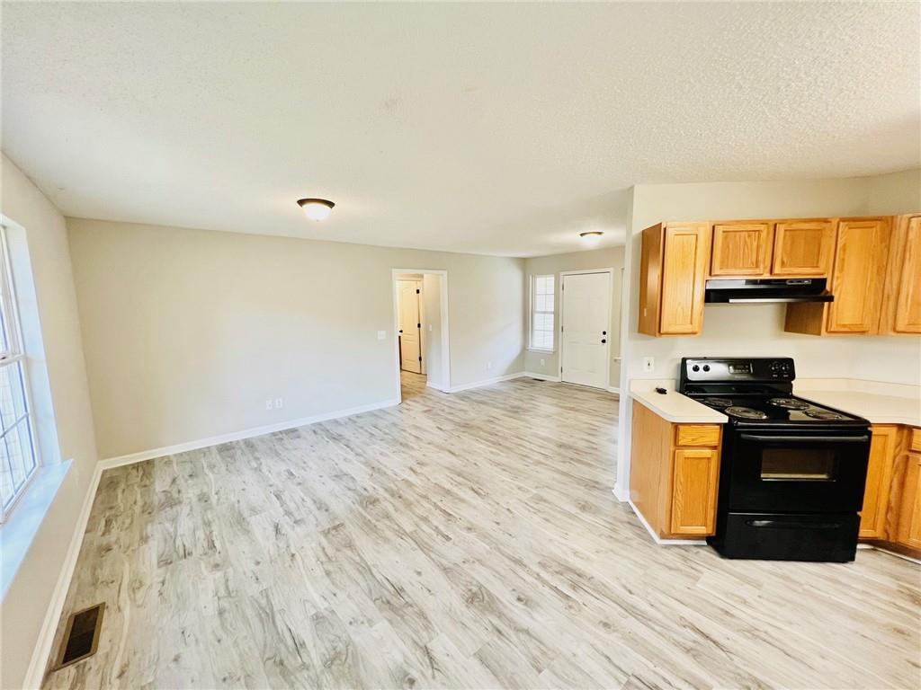 58 Kingston Pointe Property Photo 3