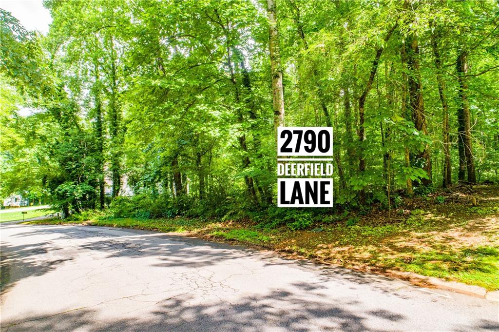 2790 Deerfield Drive Property Photo 6