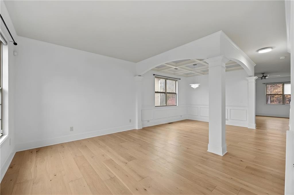 351 The Boulevard Property Photo 5