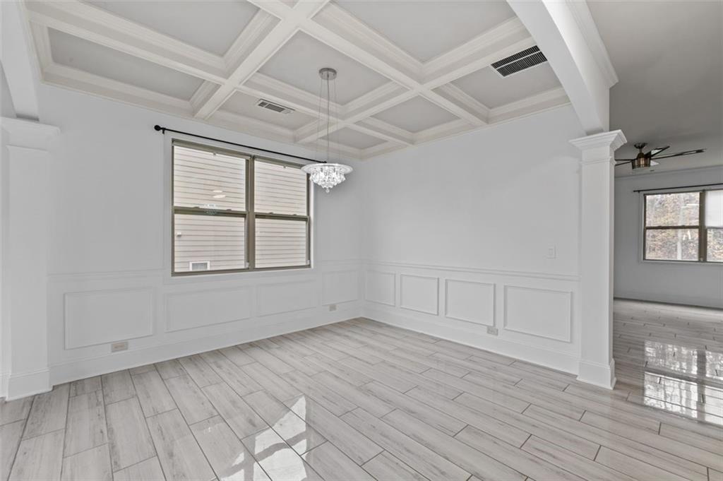 351 The Boulevard Property Photo 8