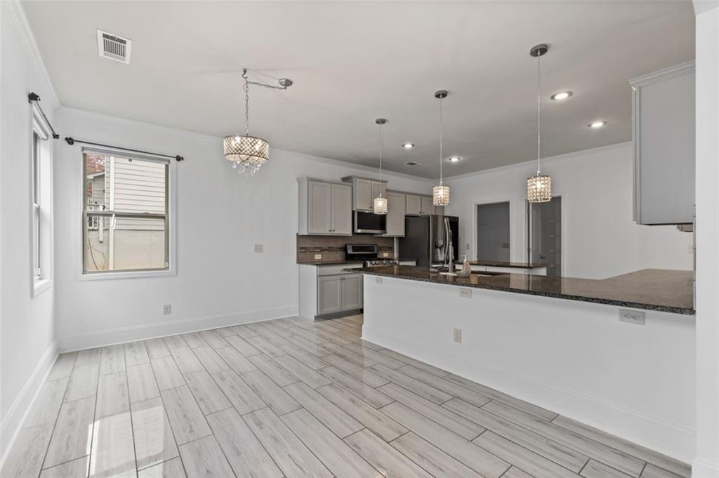 351 The Boulevard Property Photo 16
