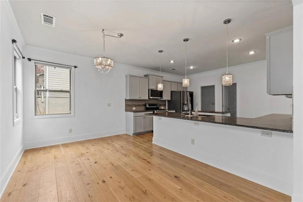 351 The Boulevard Property Photo 17