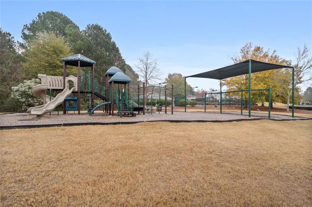 351 The Boulevard Property Photo 44