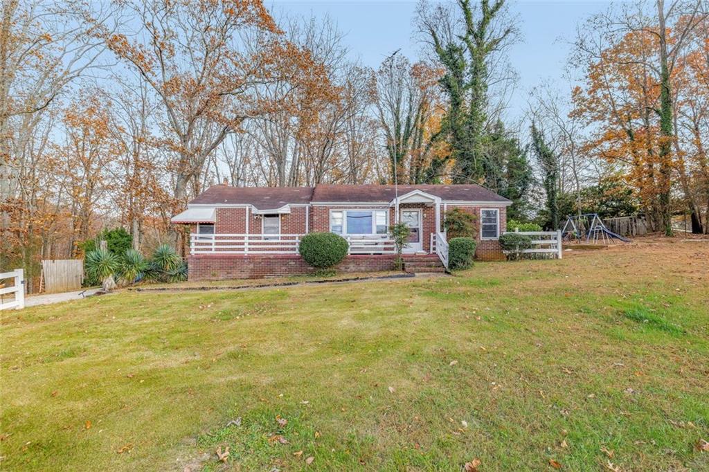 2626 White Sulphur Road Property Photo 4