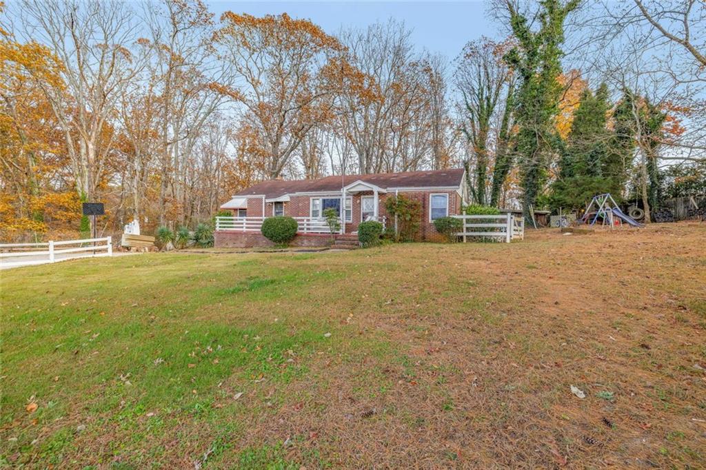 2626 White Sulphur Road Property Photo 5