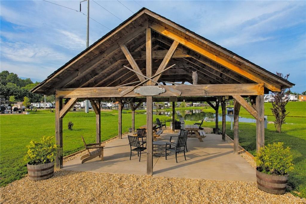 34 Mountain Meadows Circle Property Photo 13