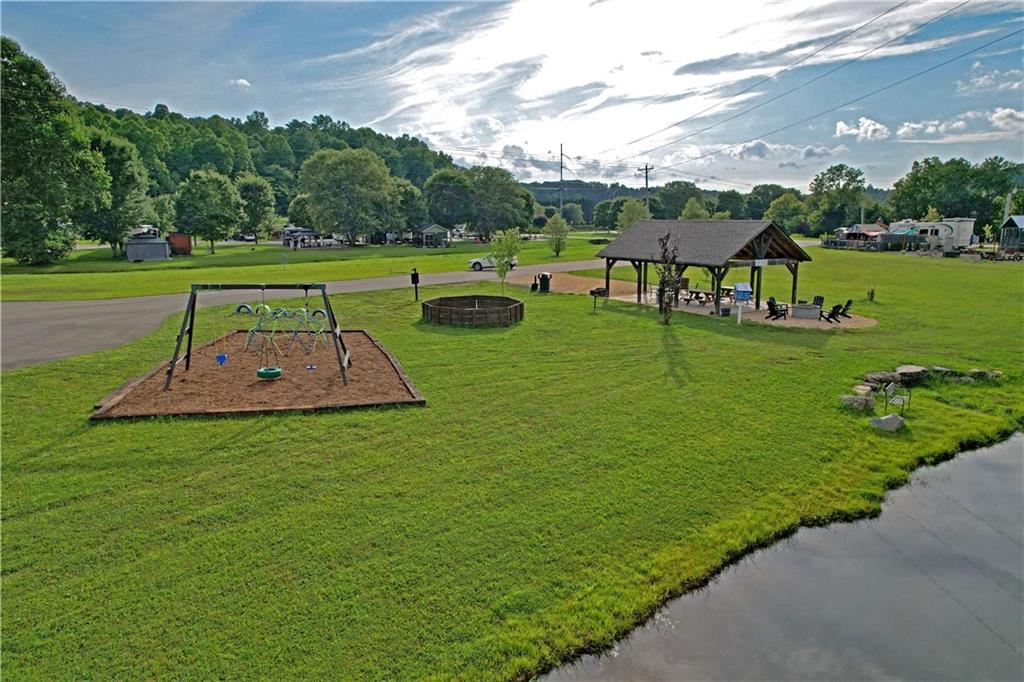 34 Mountain Meadows Circle Property Photo 17