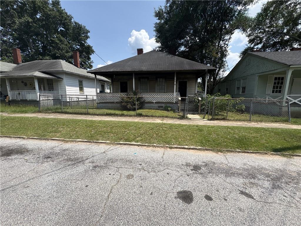 68 Poplar Street Property Photo 1