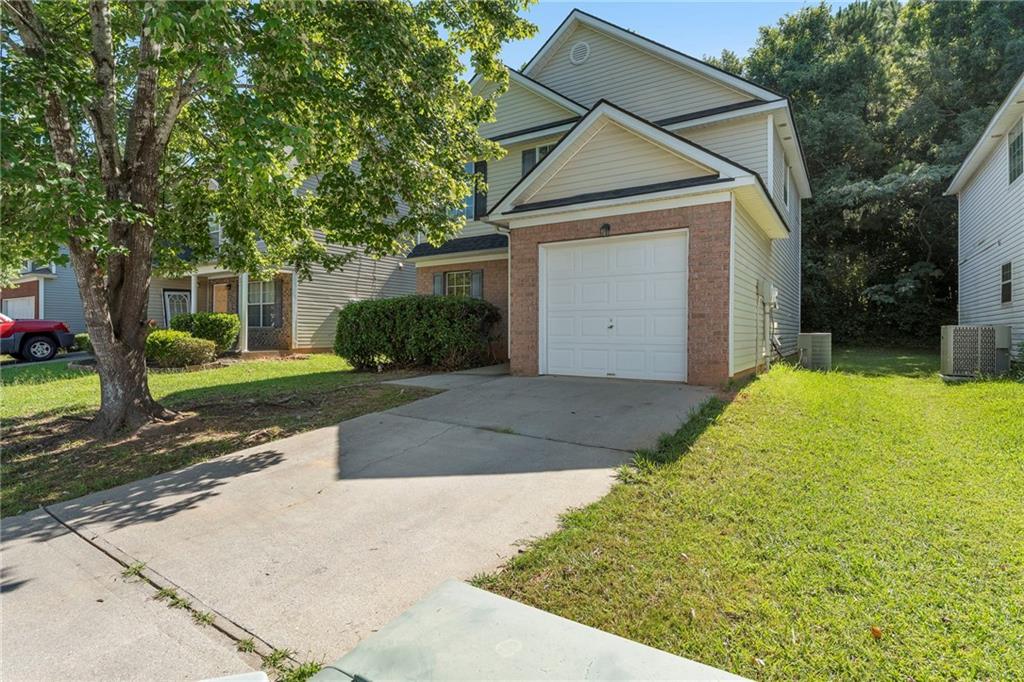 2433 Wood Bend Lane Property Photo 1