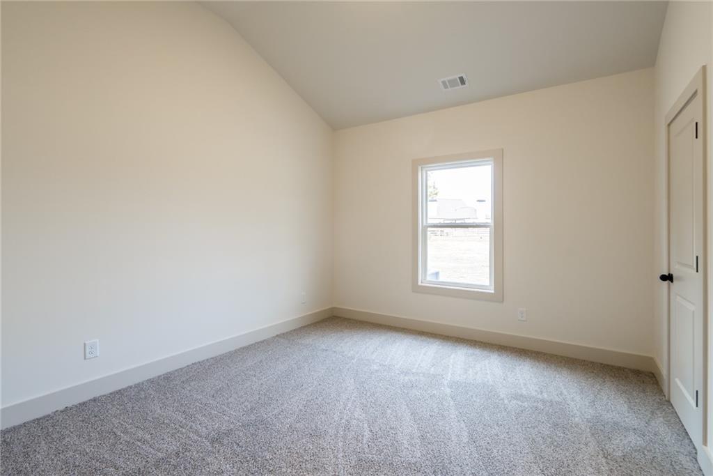 209 Squirrel Run Property Photo 25