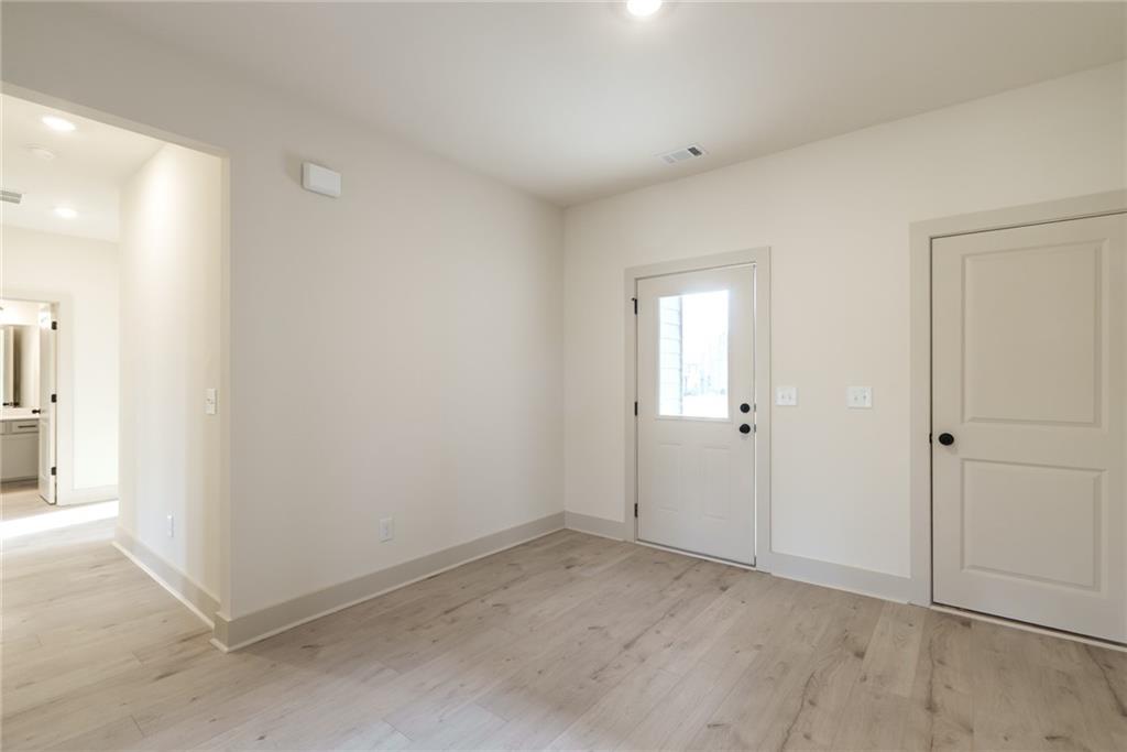 205 Squirrel Run Property Photo 6