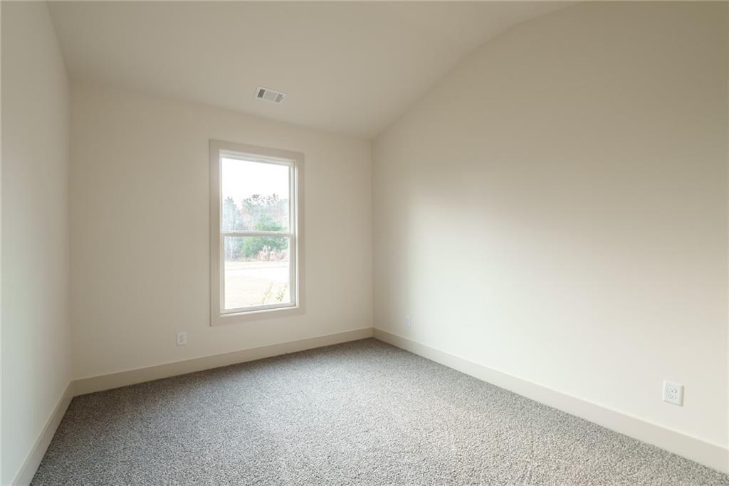 205 Squirrel Run Property Photo 24