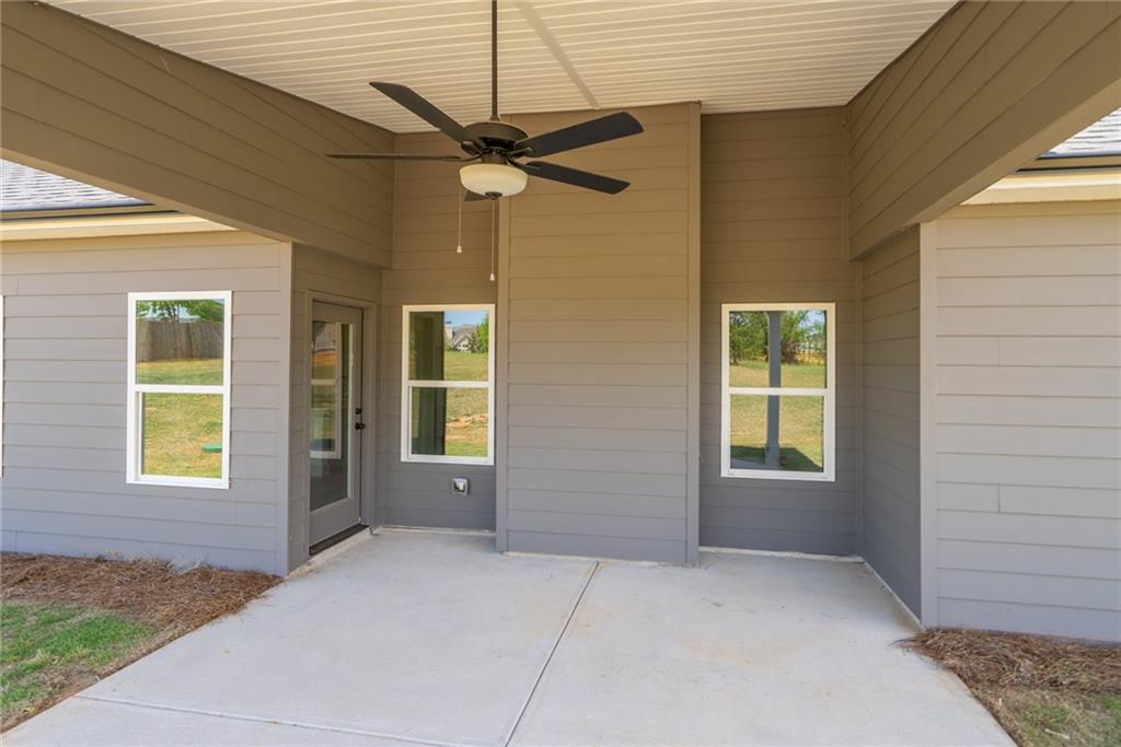 205 Squirrel Run Property Photo 32