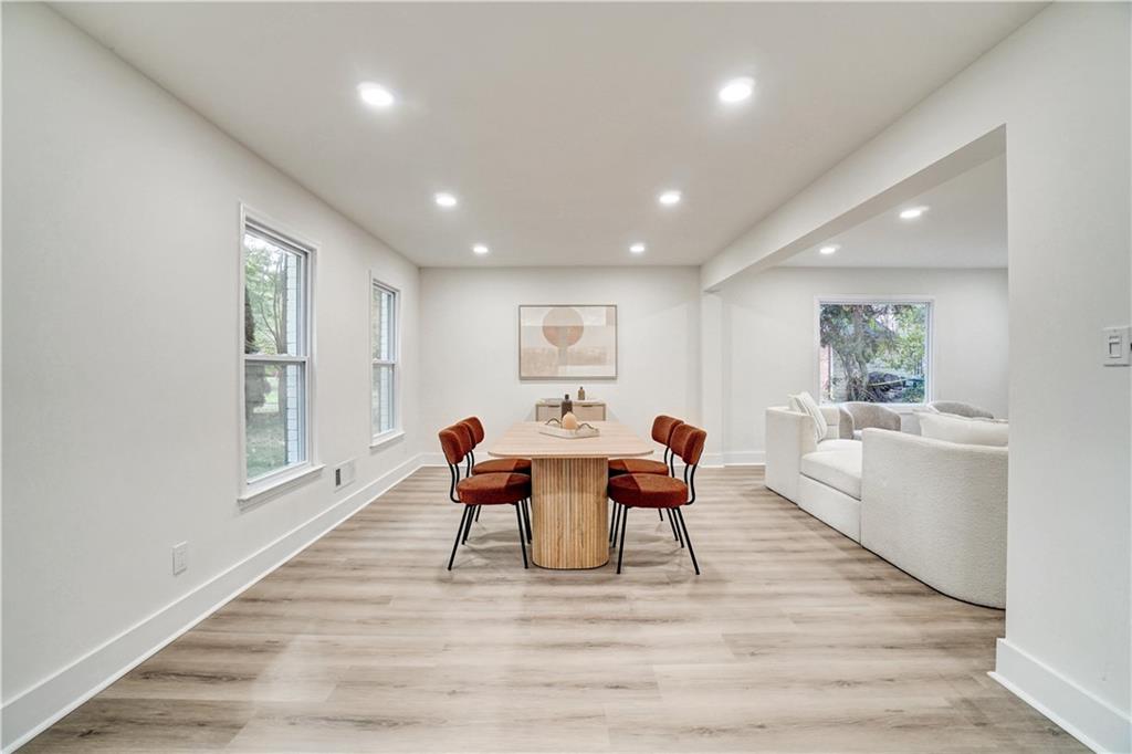 1414 Logan Circle Property Photo 3