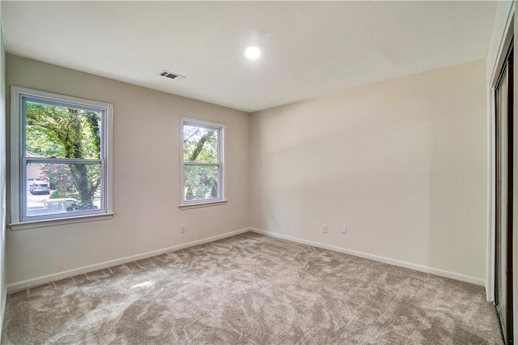1414 Logan Circle Property Photo 18