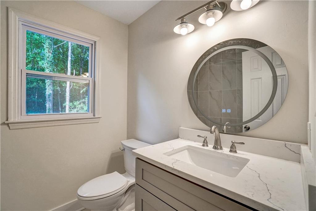 1414 Logan Circle Property Photo 19