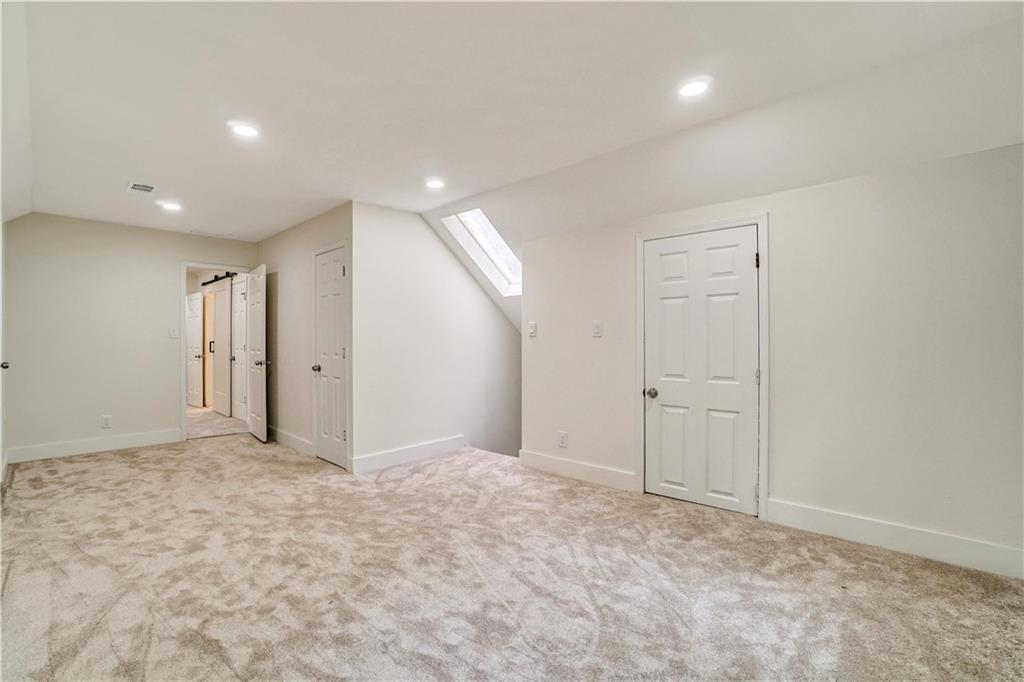 1414 Logan Circle Property Photo 24