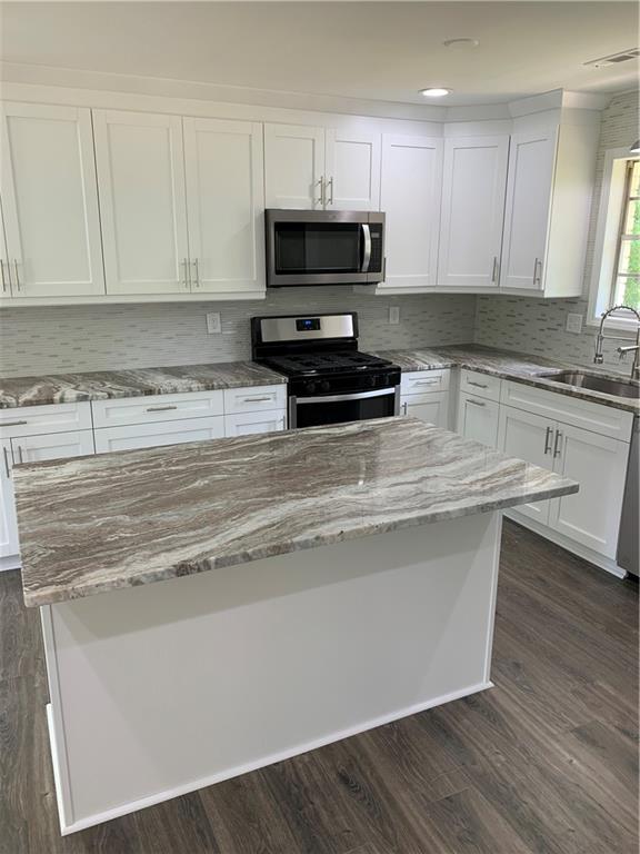 1039 Washington Avenue Property Photo 24