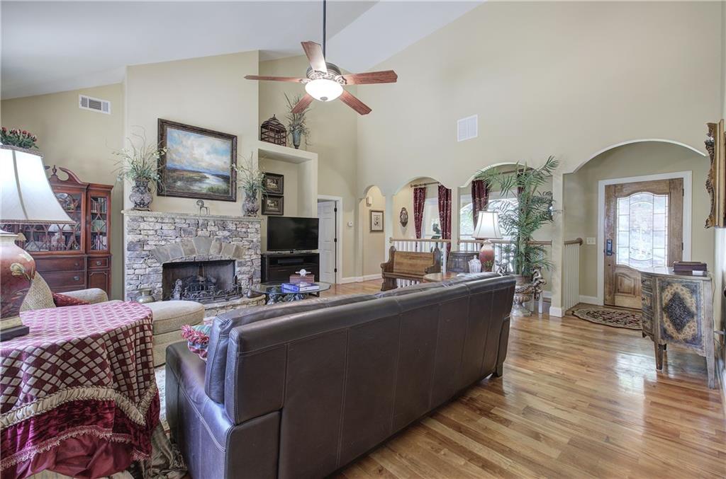 572 Cutthroat Ridge Property Photo 7