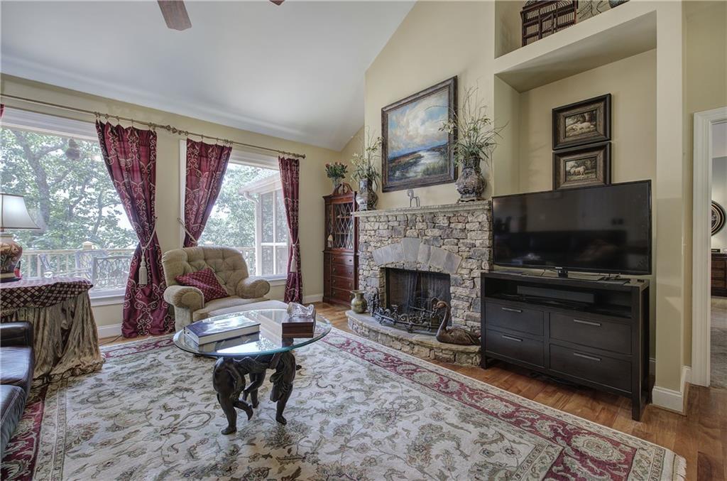 572 Cutthroat Ridge Property Photo 9