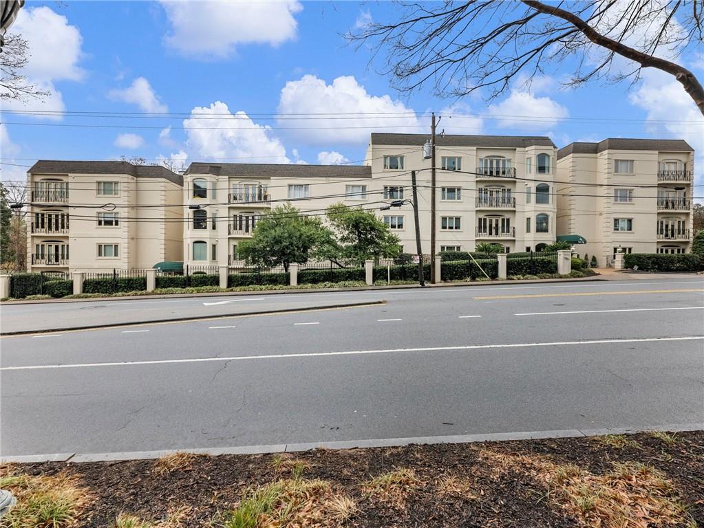 3636 Peachtree Road Ne Unit 405 Property Photo 1