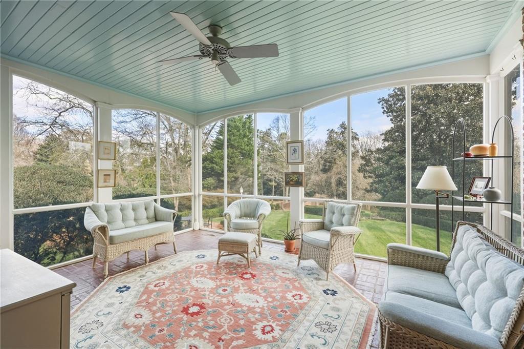 1606 Riverside Drive Property Photo 12
