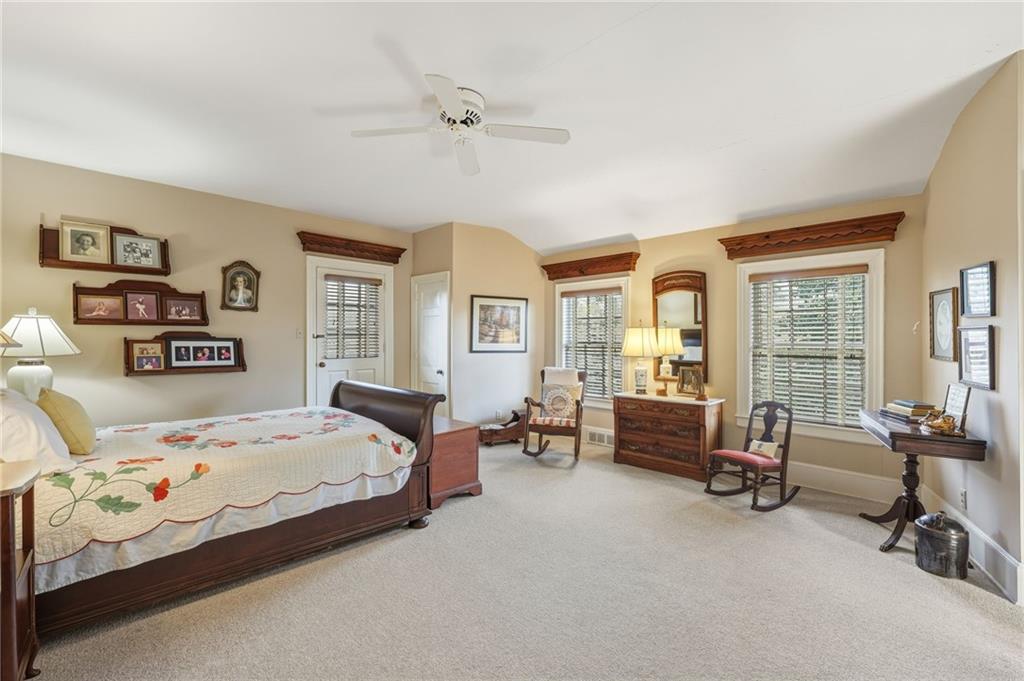 1606 Riverside Drive Property Photo 29