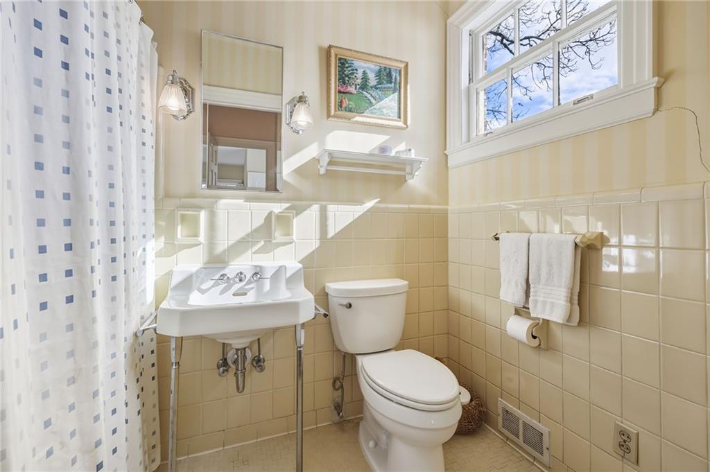 1606 Riverside Drive Property Photo 36