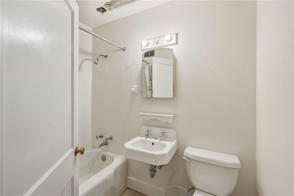 1606 Riverside Drive Property Photo 38