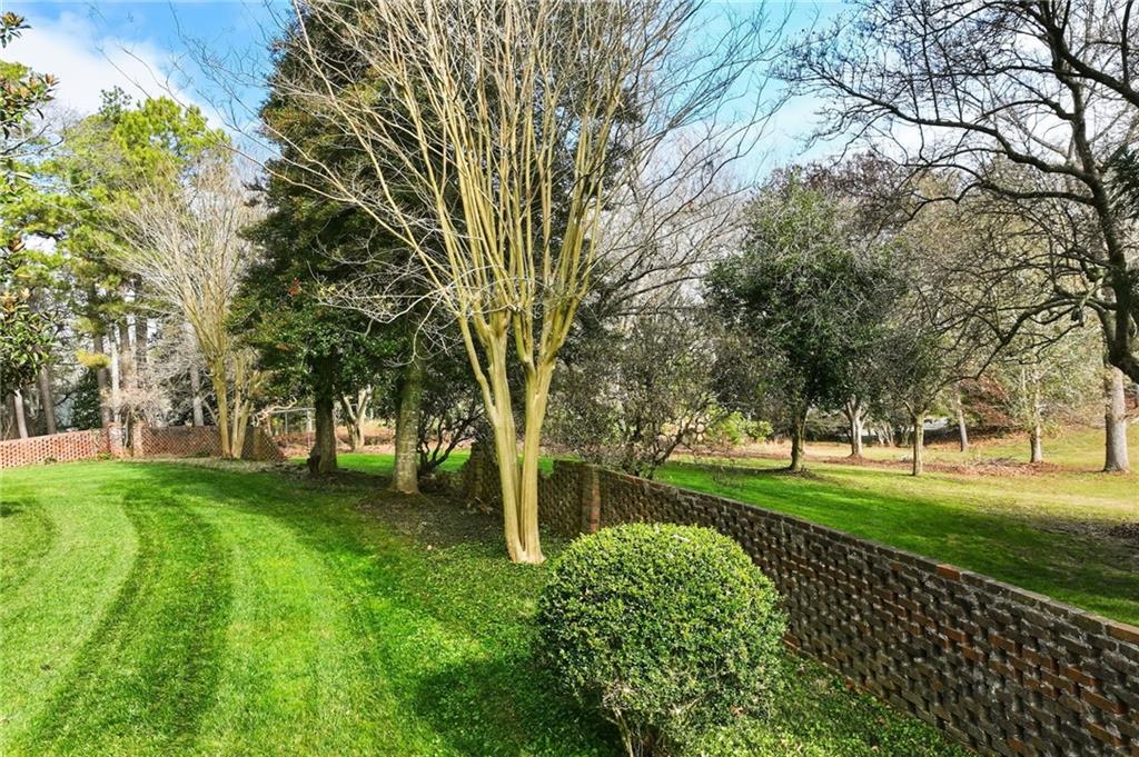 1606 Riverside Drive Property Photo 46