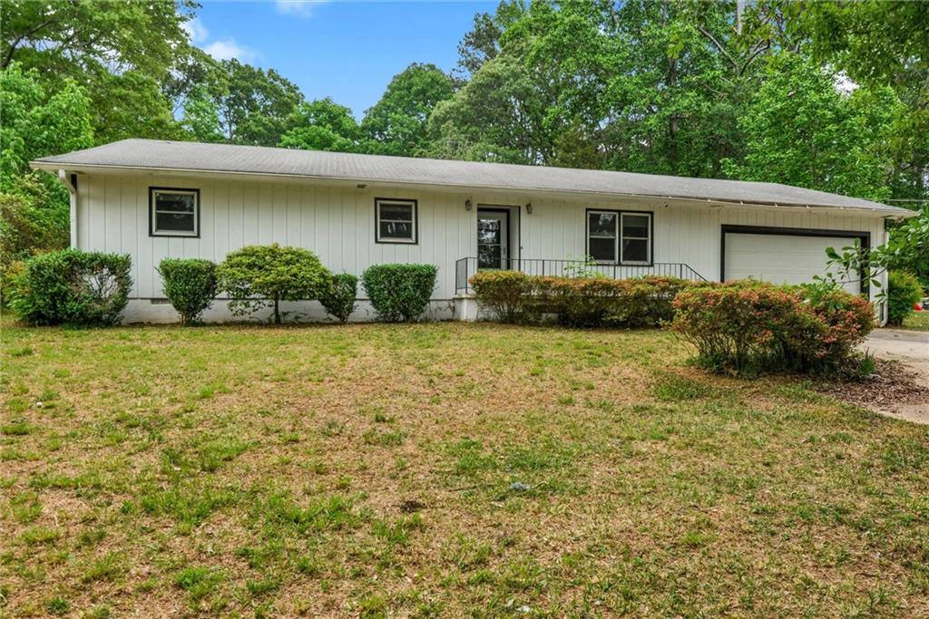 6174 Lower Dixie Lake Road Property Photo 1