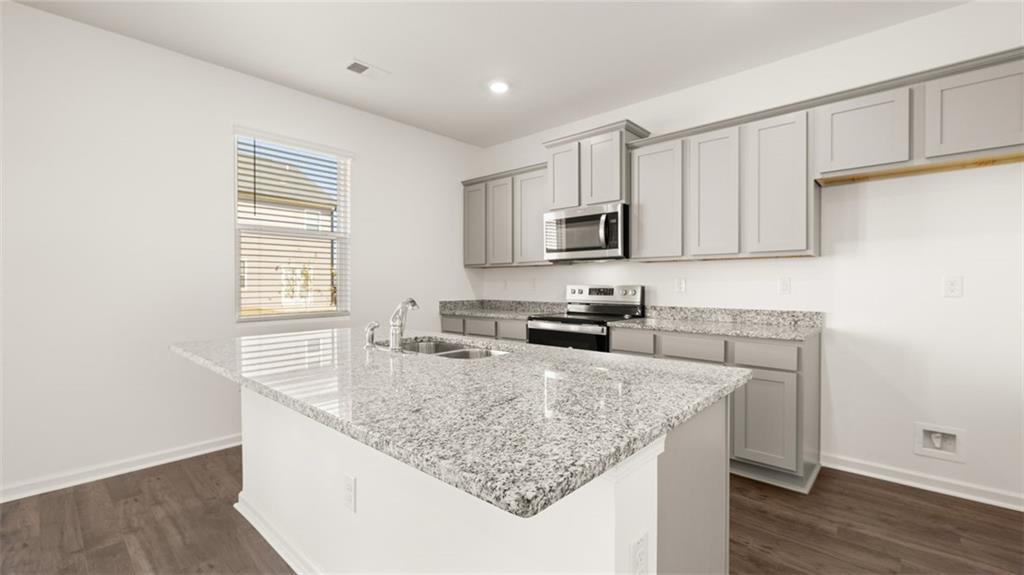 81 White Spruce Way Property Photo 8