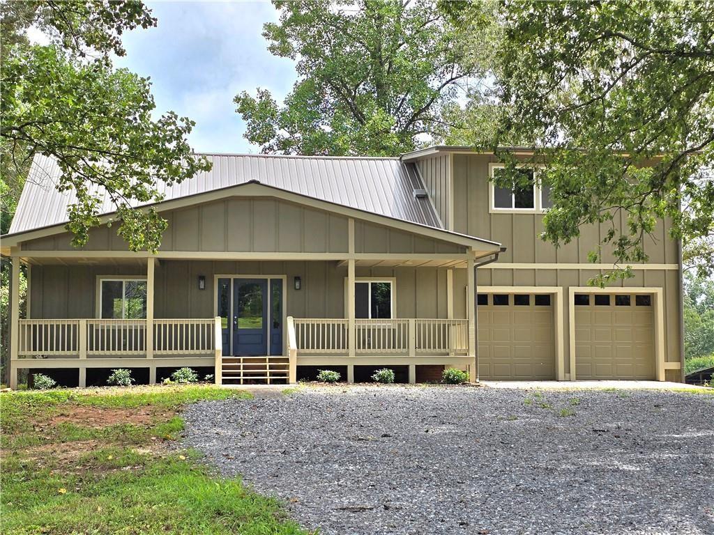 2417 Mobile Road Property Photo 1