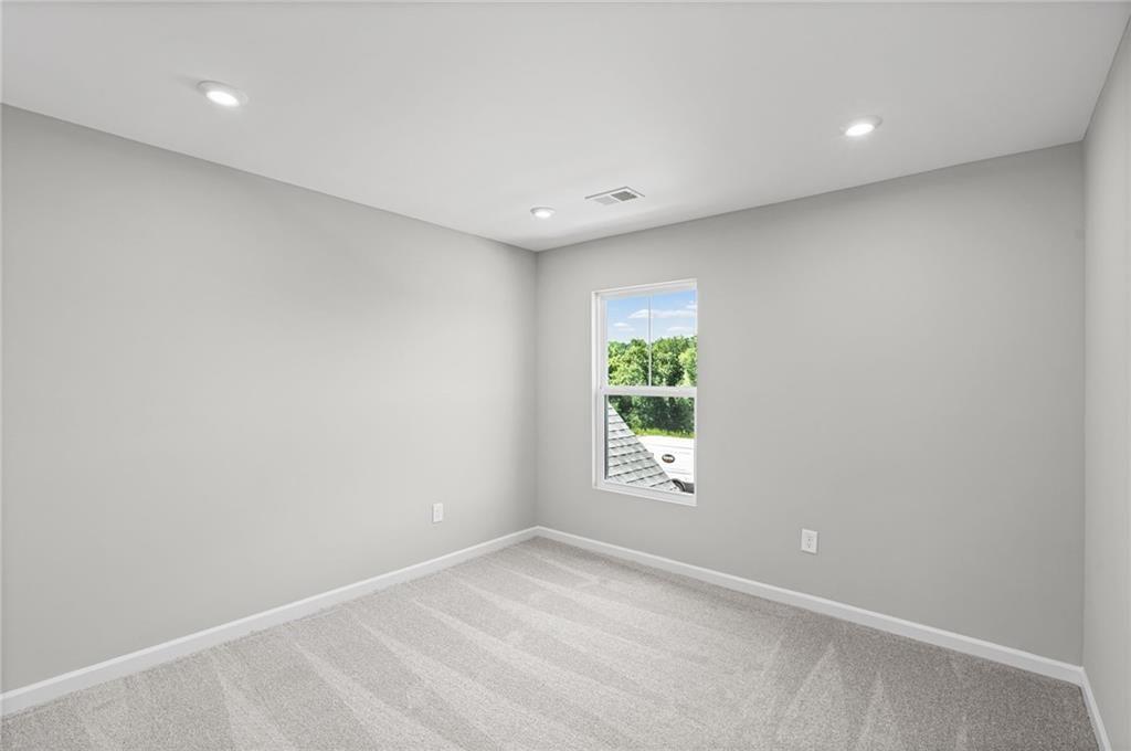 222 Loon Lake Way Property Photo 33