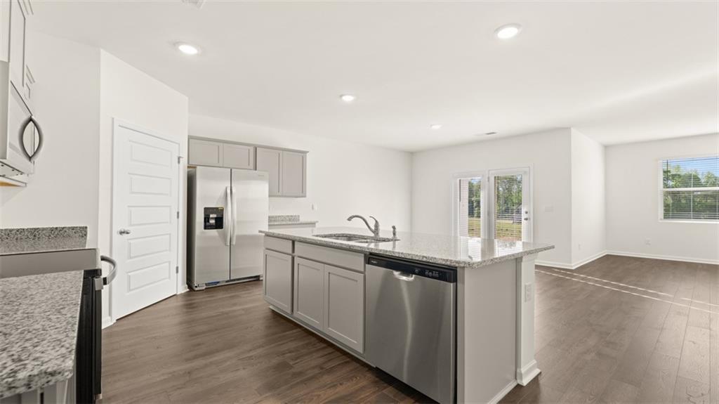 92 White Spruce Way Property Photo 2