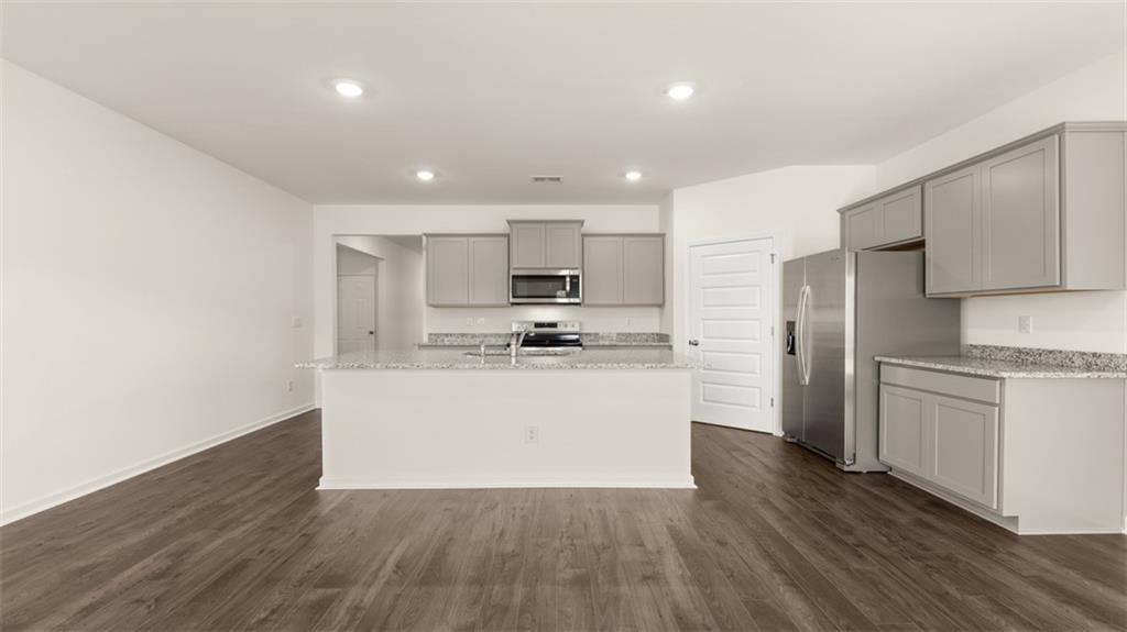 92 White Spruce Way Property Photo 4