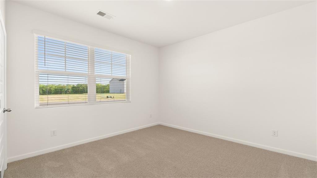 92 White Spruce Way Property Photo 21