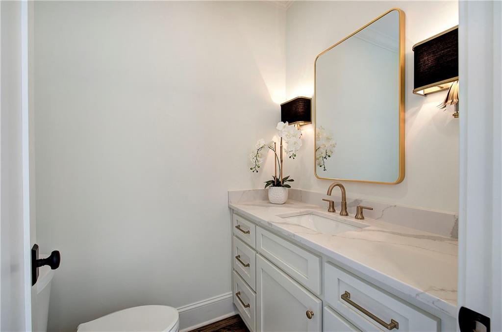 178 W Main Street Unit 102 Property Photo 21