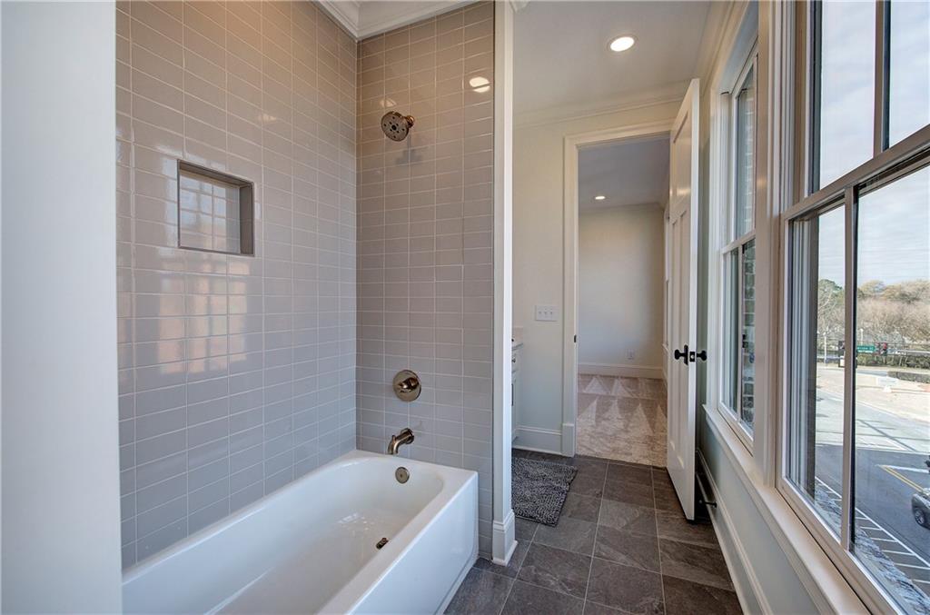 178 W Main Street Unit 102 Property Photo 41