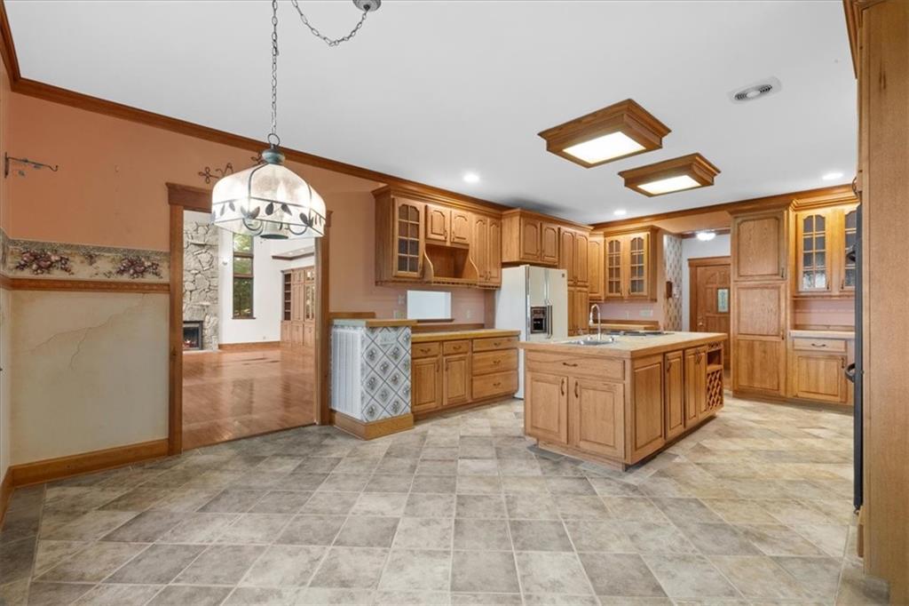 576 Apache Trail Property Photo 15