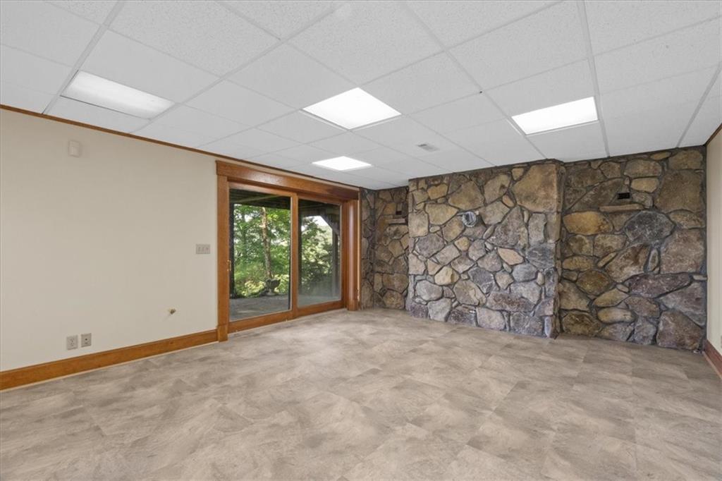 576 Apache Trail Property Photo 37