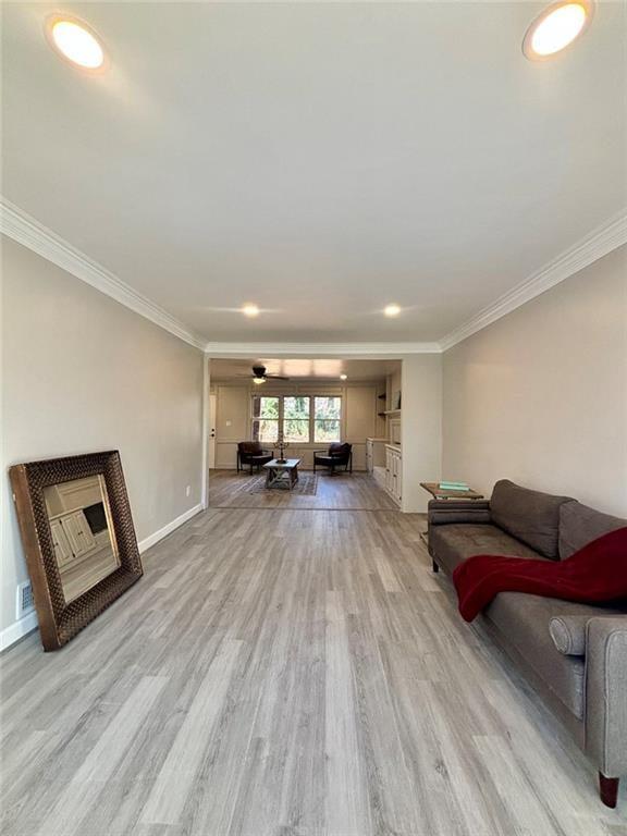 423 Orchards Walk Property Photo 6