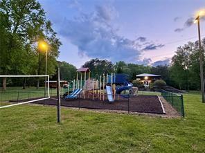 227 Peaceful Loop Property Photo 6