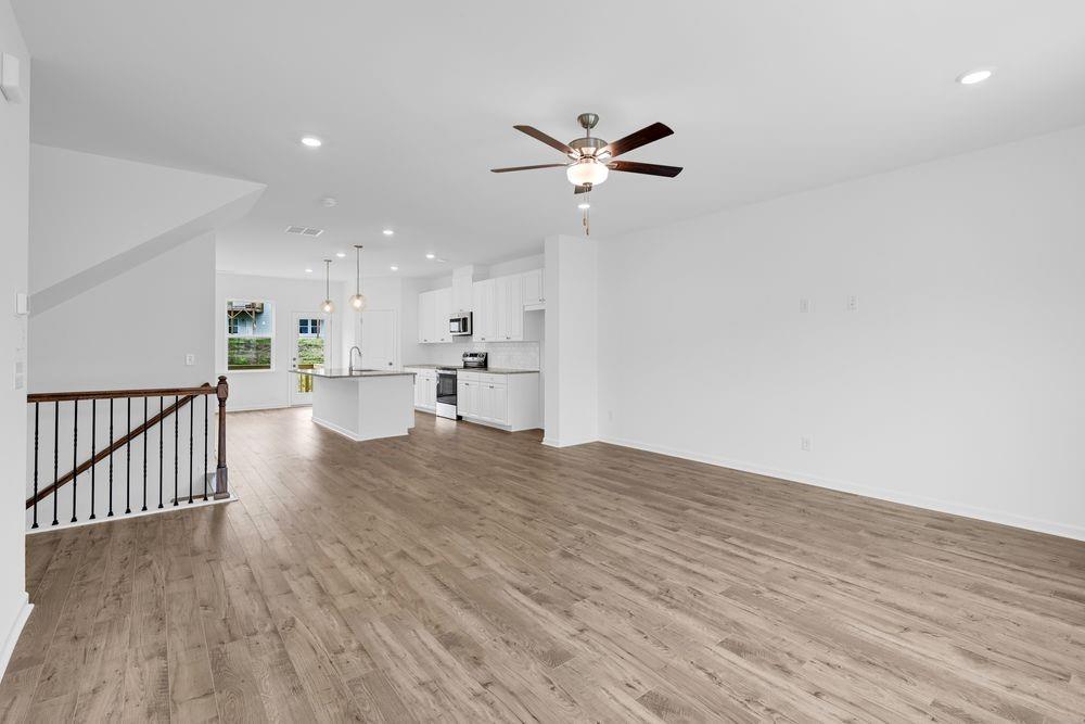 2843 Rosehall Way Property Photo 11