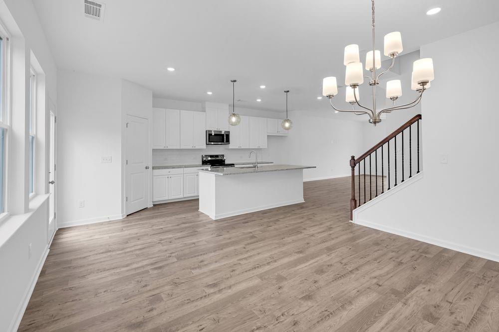 2843 Rosehall Way Property Photo 12