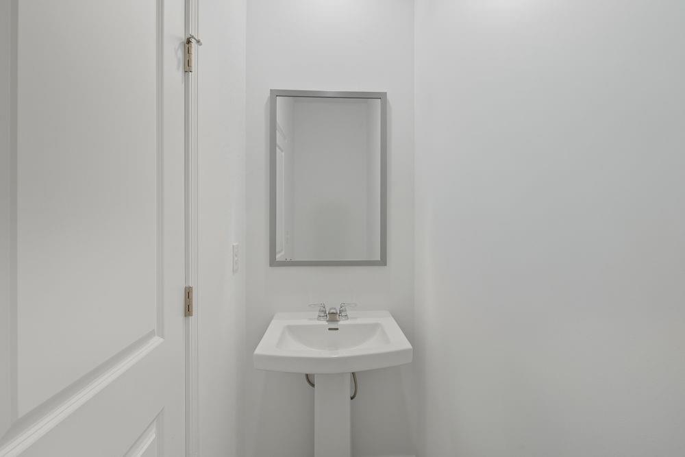 3983 Alderstone Drive Property Photo 10