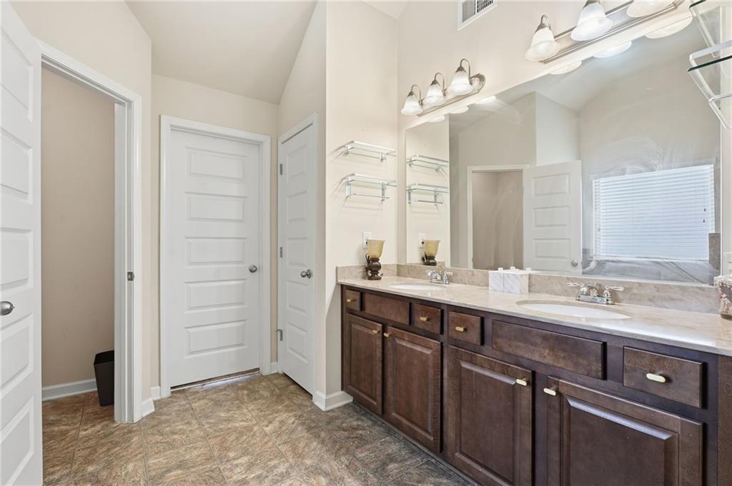 12090 Centerra Drive Property Photo 28