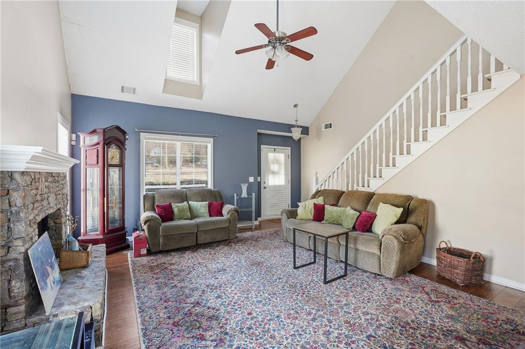 355 Radcliffe Trace Property Photo 3